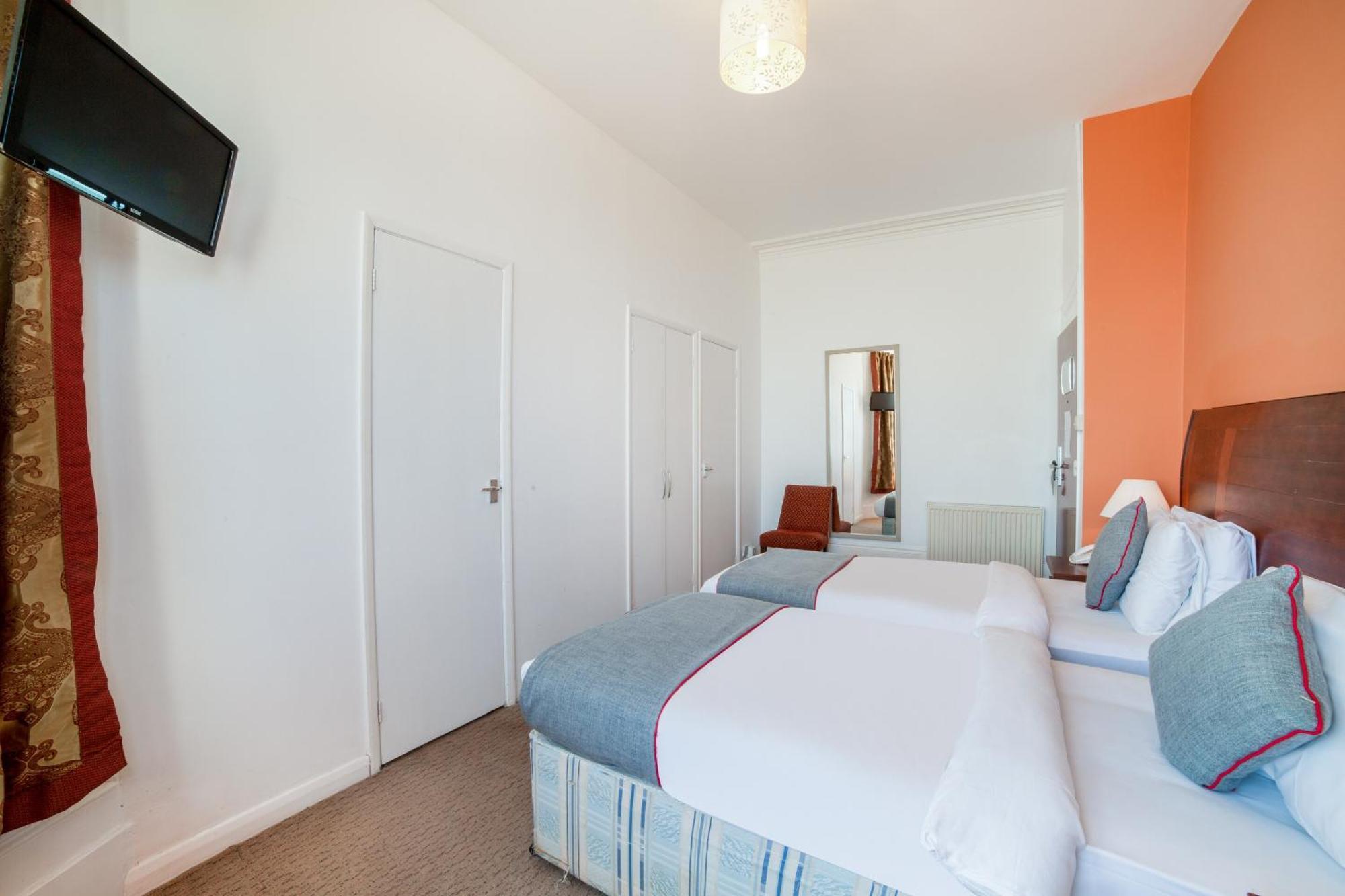 איסטבורן The Strand Hotel מראה חיצוני תמונה