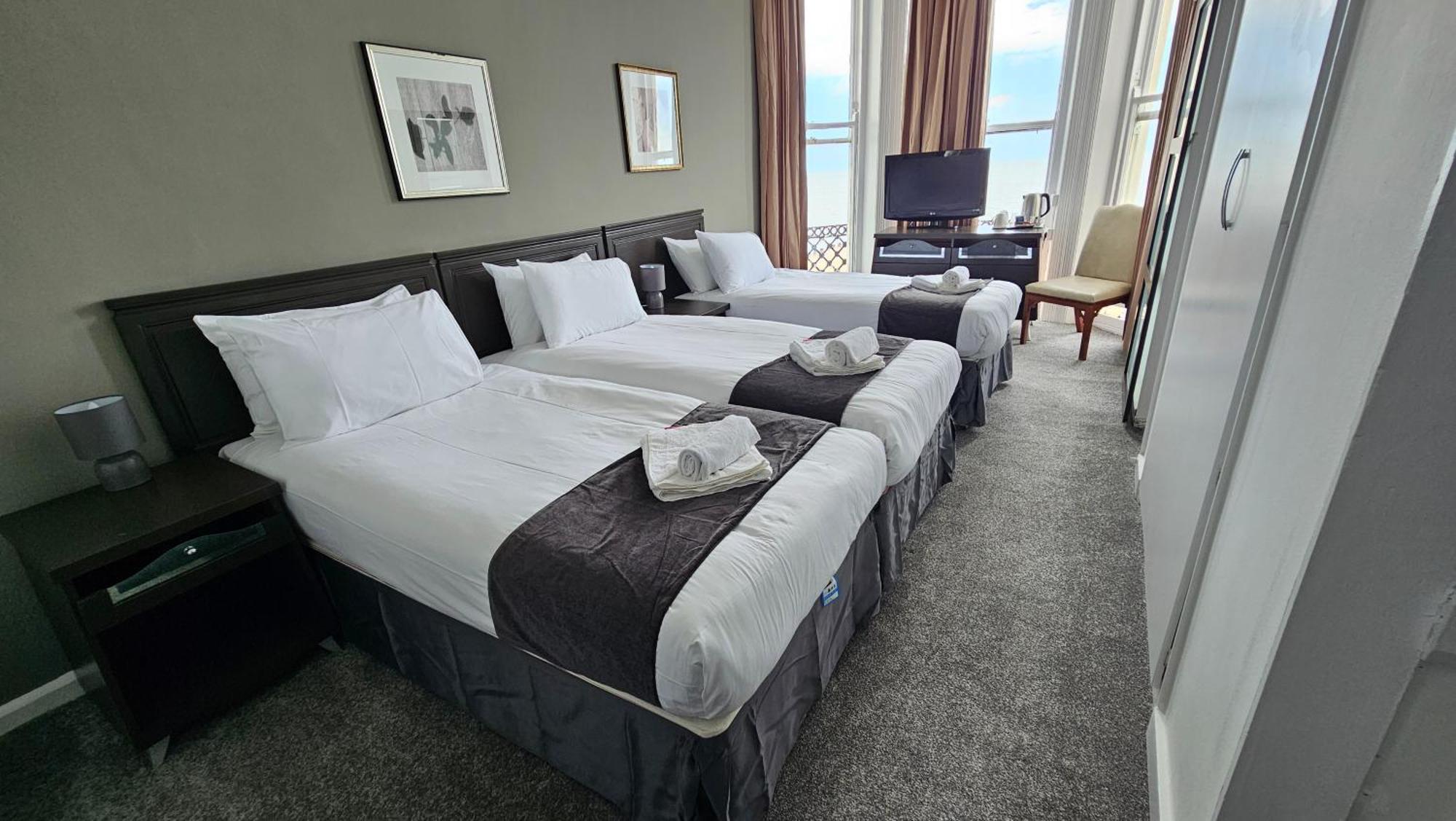 איסטבורן The Strand Hotel מראה חיצוני תמונה
